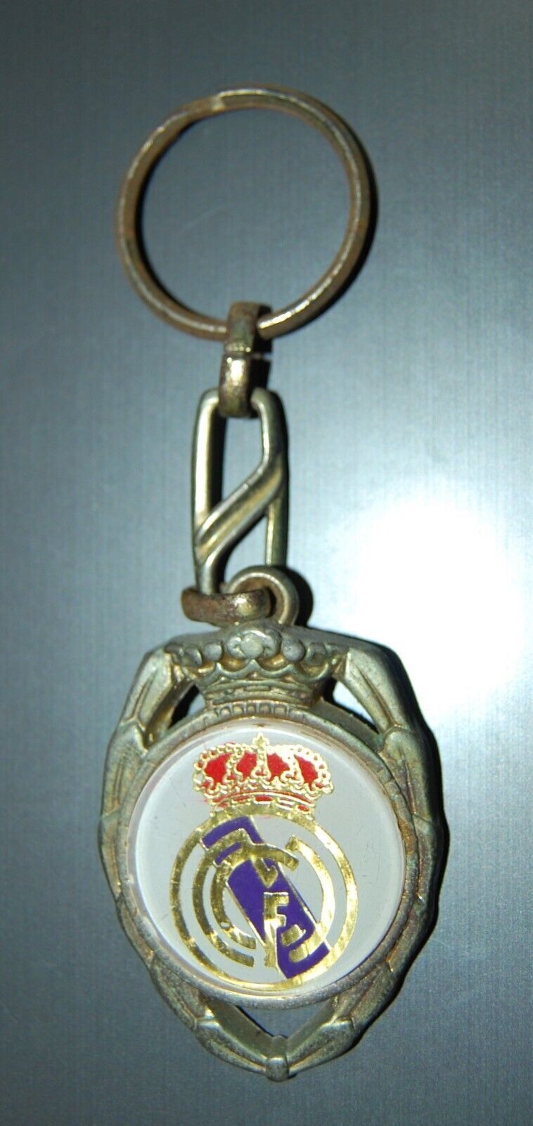SPAIN. REAL MADRID Football Club - Vintage Keychain.     B9