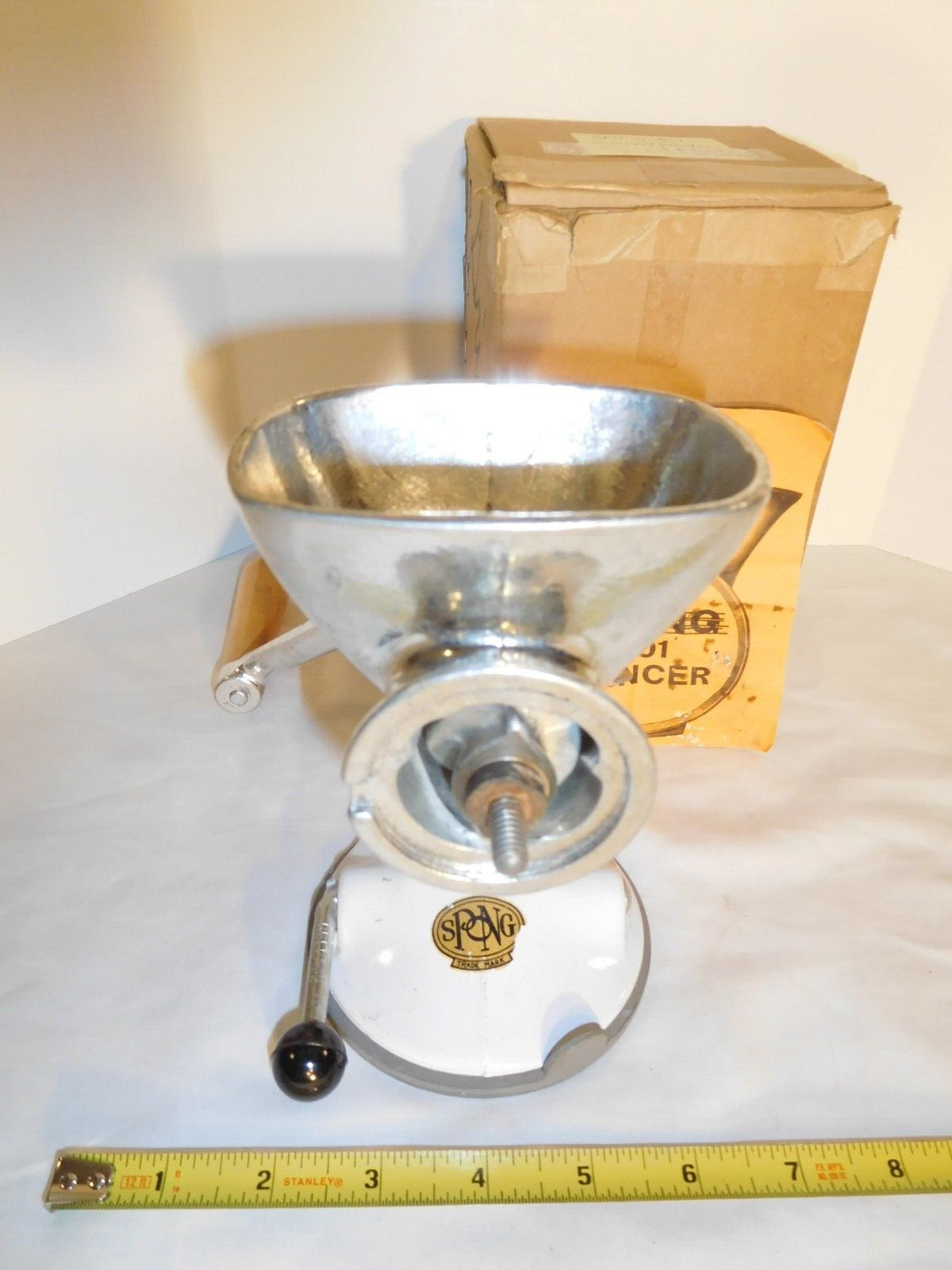 Vintage England New In Box Compact Spong 601 Mincer/Grinder w/Parts/ Instruction