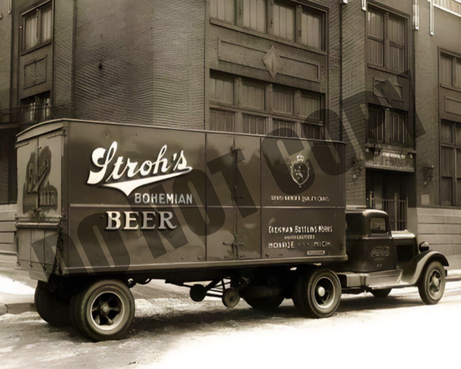 Strohs Brewery Beer Delivery Truck Detroit 8x10 Photo