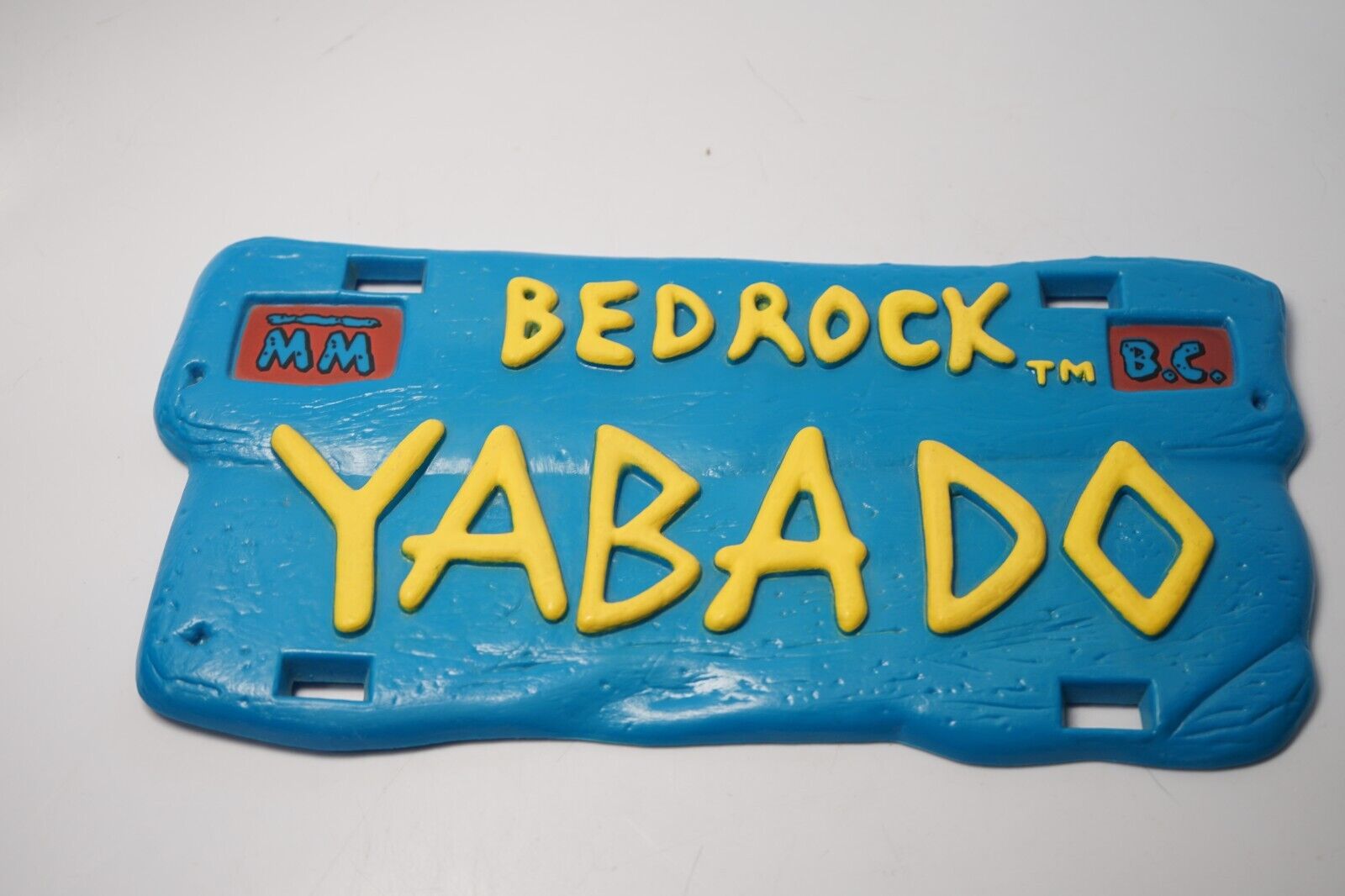 VTG Universal Studios Flintstones Movie Bedrock Novelty License Plate Gift Decor