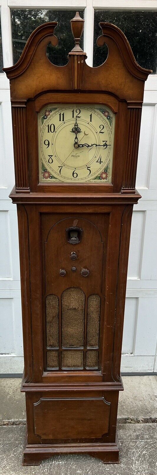 1931/1932 PHILCO Model 570 Grandfather Clock Radio Model 70 Superheterodyne