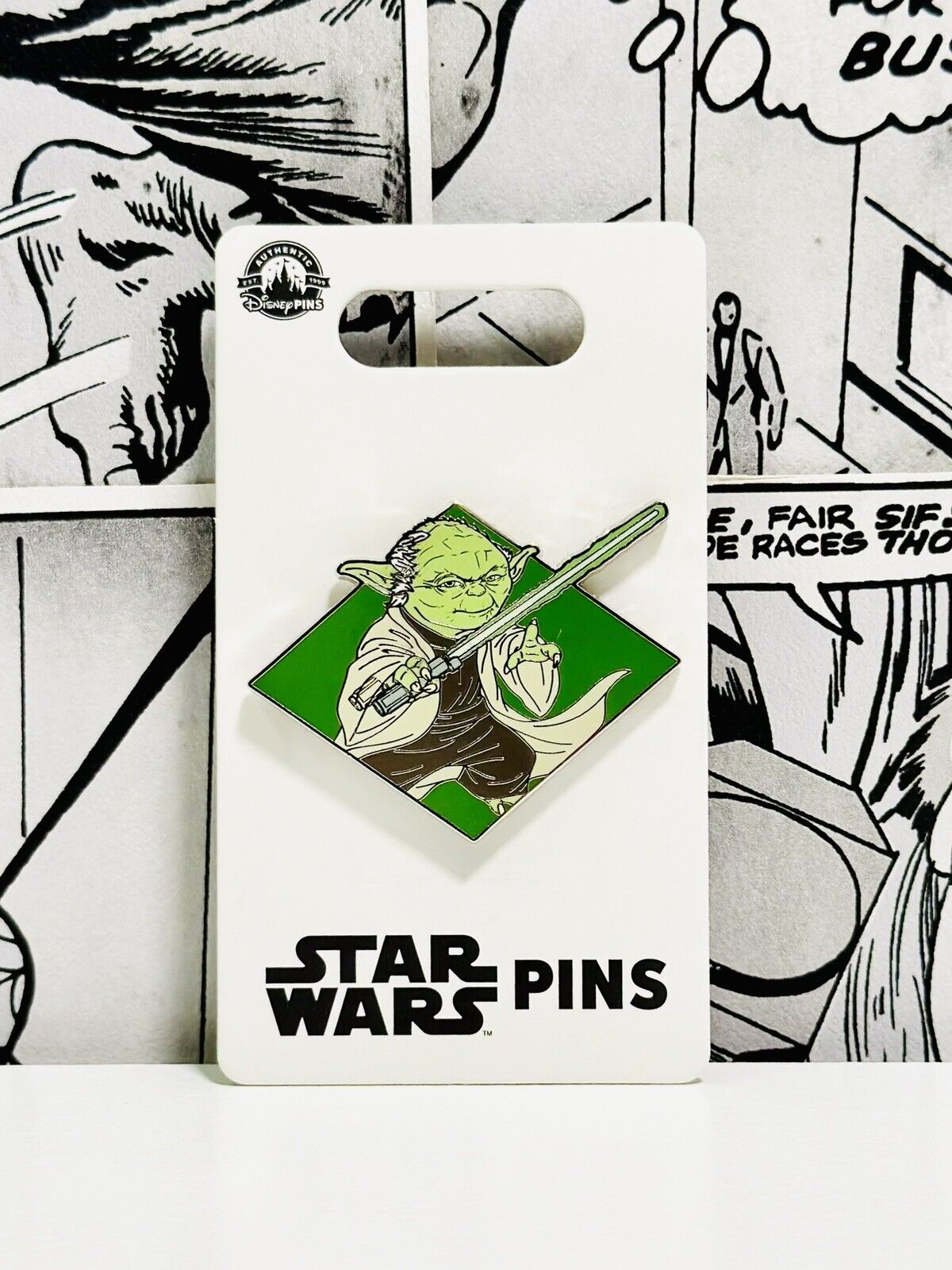 Disney Parks - Disney Pin - Star Wars - Jedi Master Yoda Spotlight OE