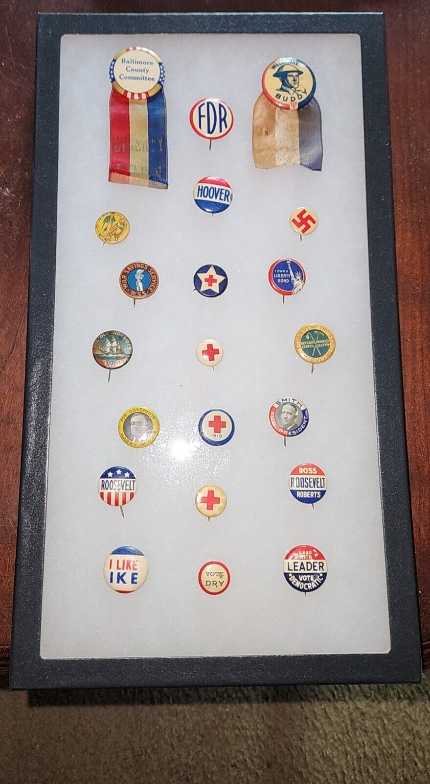 21 Antique Pinback Buttons Politics Military + Brand New Glass Front Disply Case