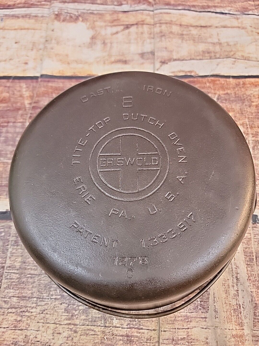 Vintage Griswold Large Logo Cast Iron #8 Tite Top Dutch Oven 1278 C