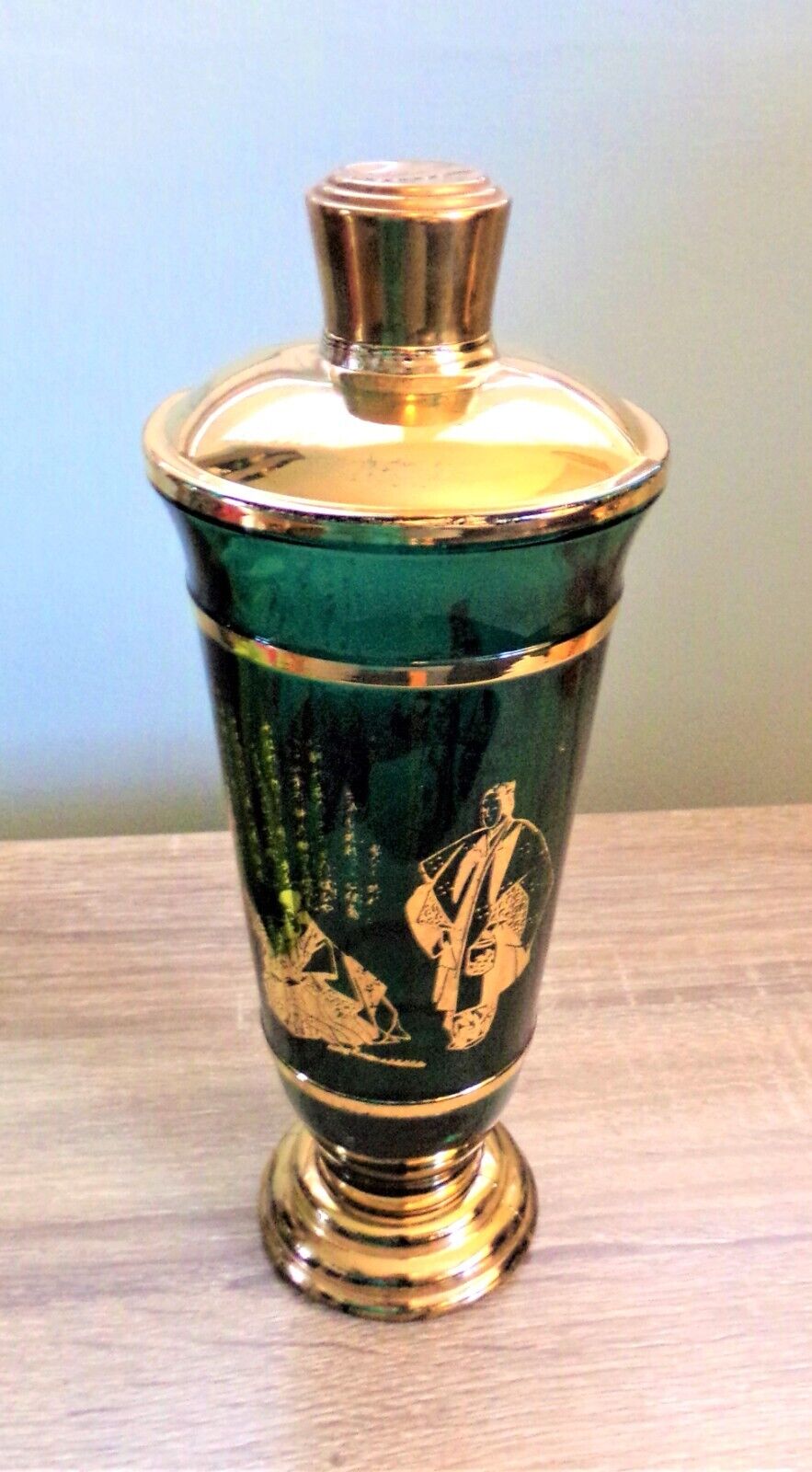 50s Tokyo Japan O-cha Green Glass Sake Bottle with 11 kt Gold Design   VGUC