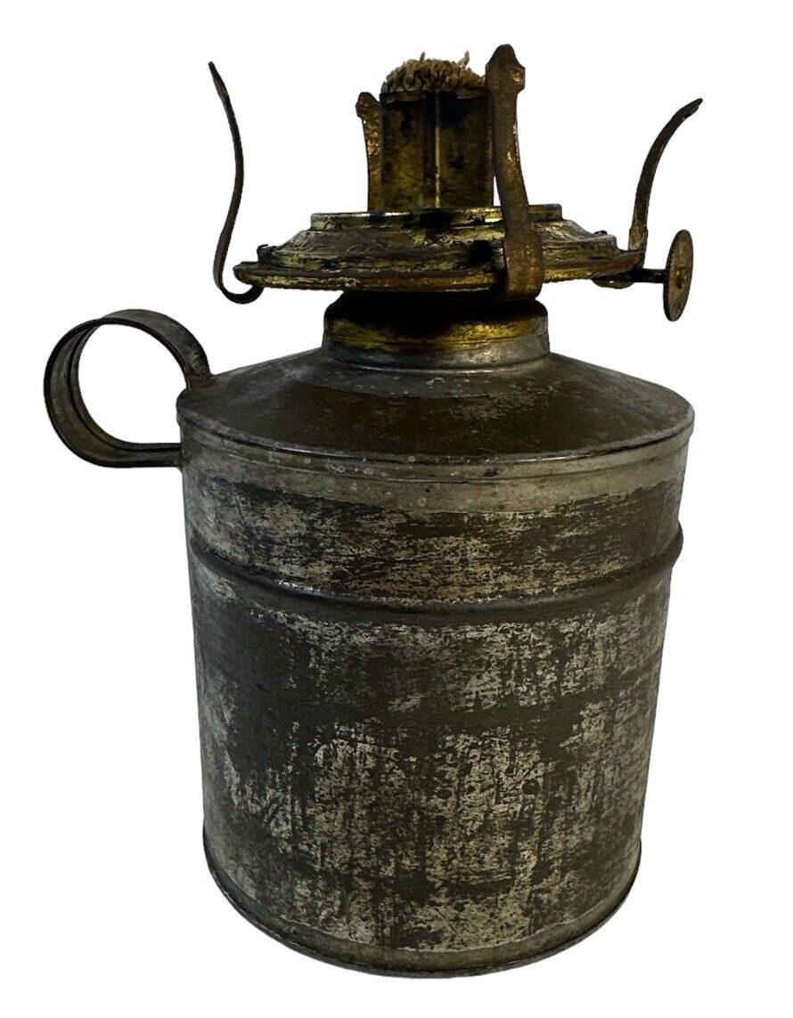 Antique Railroad Caboose Hand Kerosene Oil Lamp