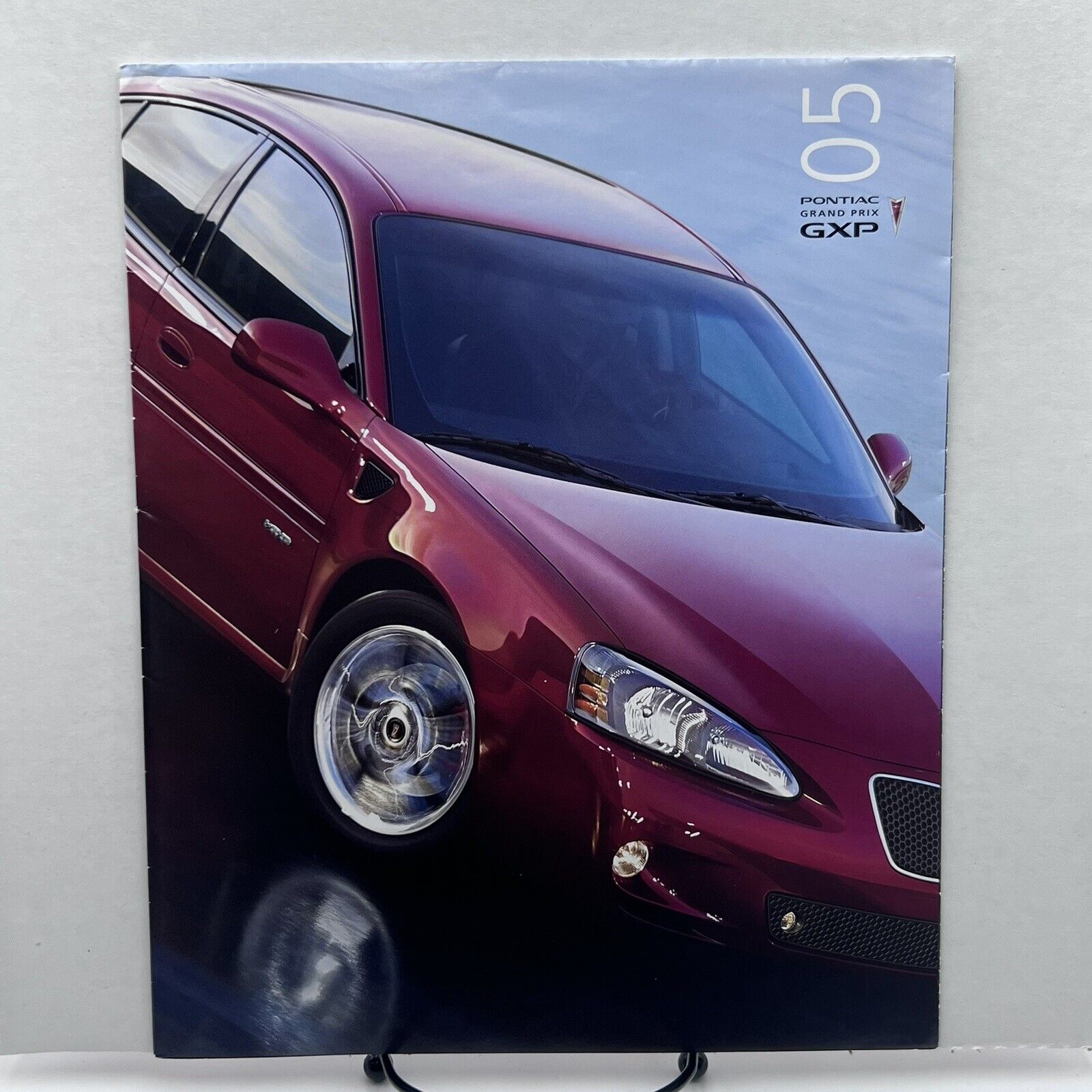 2005 Pontiac Grand Prix GXP Sales Brochure