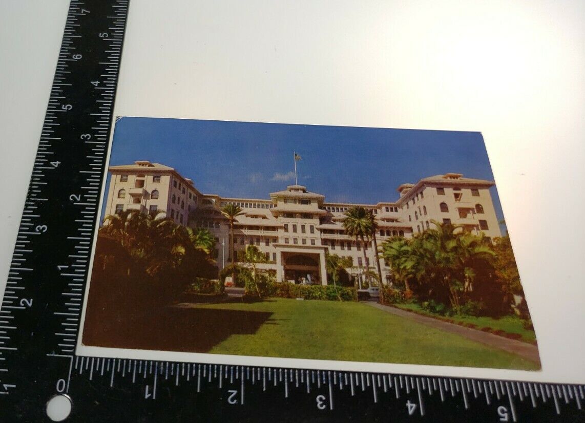Moana Hotel Honolulu Oahu Hawaii vintage postcard Sheraton - 