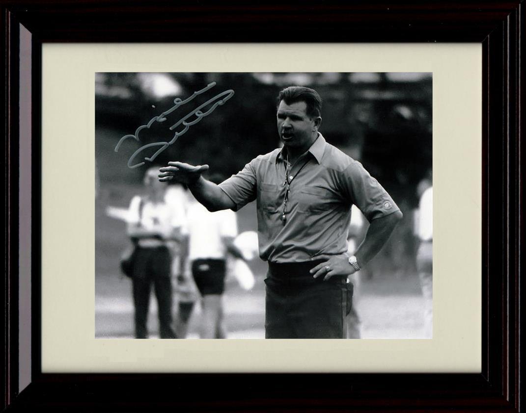 Unframed Mike Ditka - Chicago Bears Autograph Promo Print - Black and White