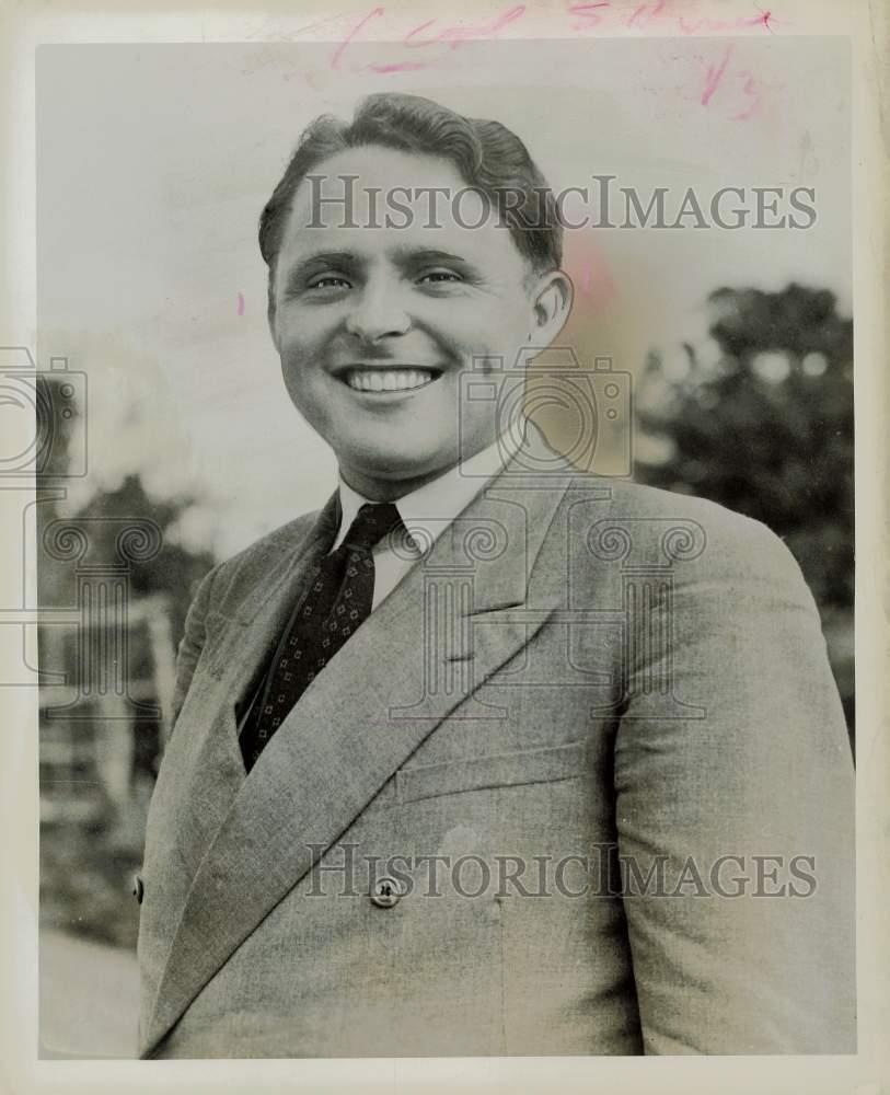1946 Press Photo Entertainer Christopher Lynch - kfx30744