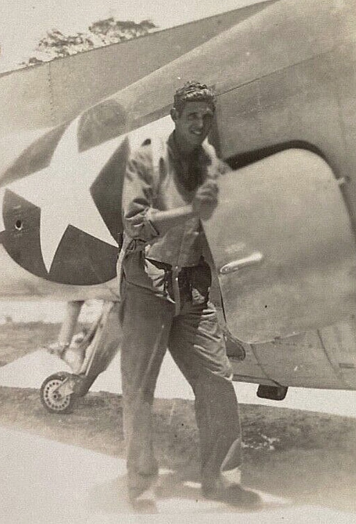 ORIGINAL - WW2 U.S. NAVY PILOT w/ GRUMMAN TBF AVENGER TOPEDO BOMBER c1944