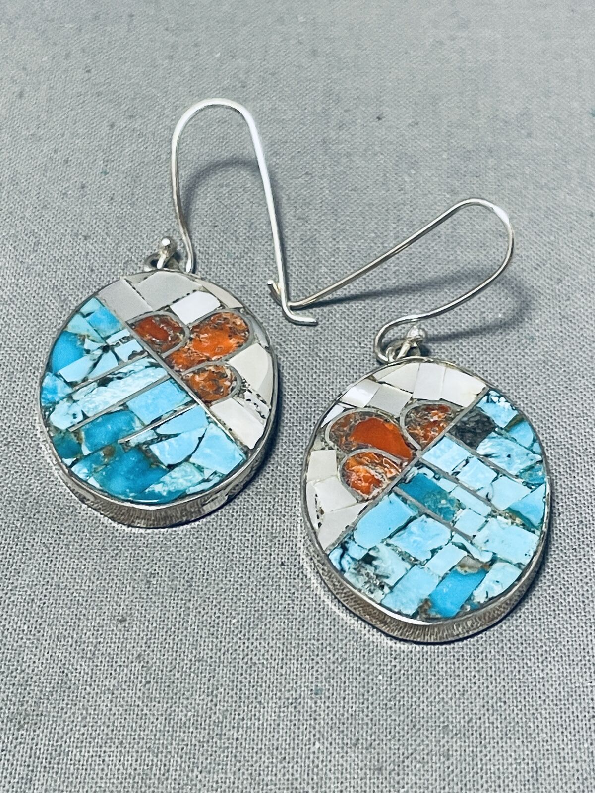 FAB VINTAGE SANTO DOMINGO JOHN AND MARY STERLING SILVER INLAY TURQUOISE EARRINGS