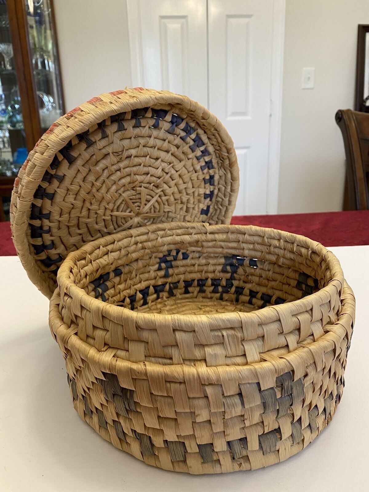 Vintage Sweet Grass Hand Woven Round Basket With Lid Multicolor 10”
