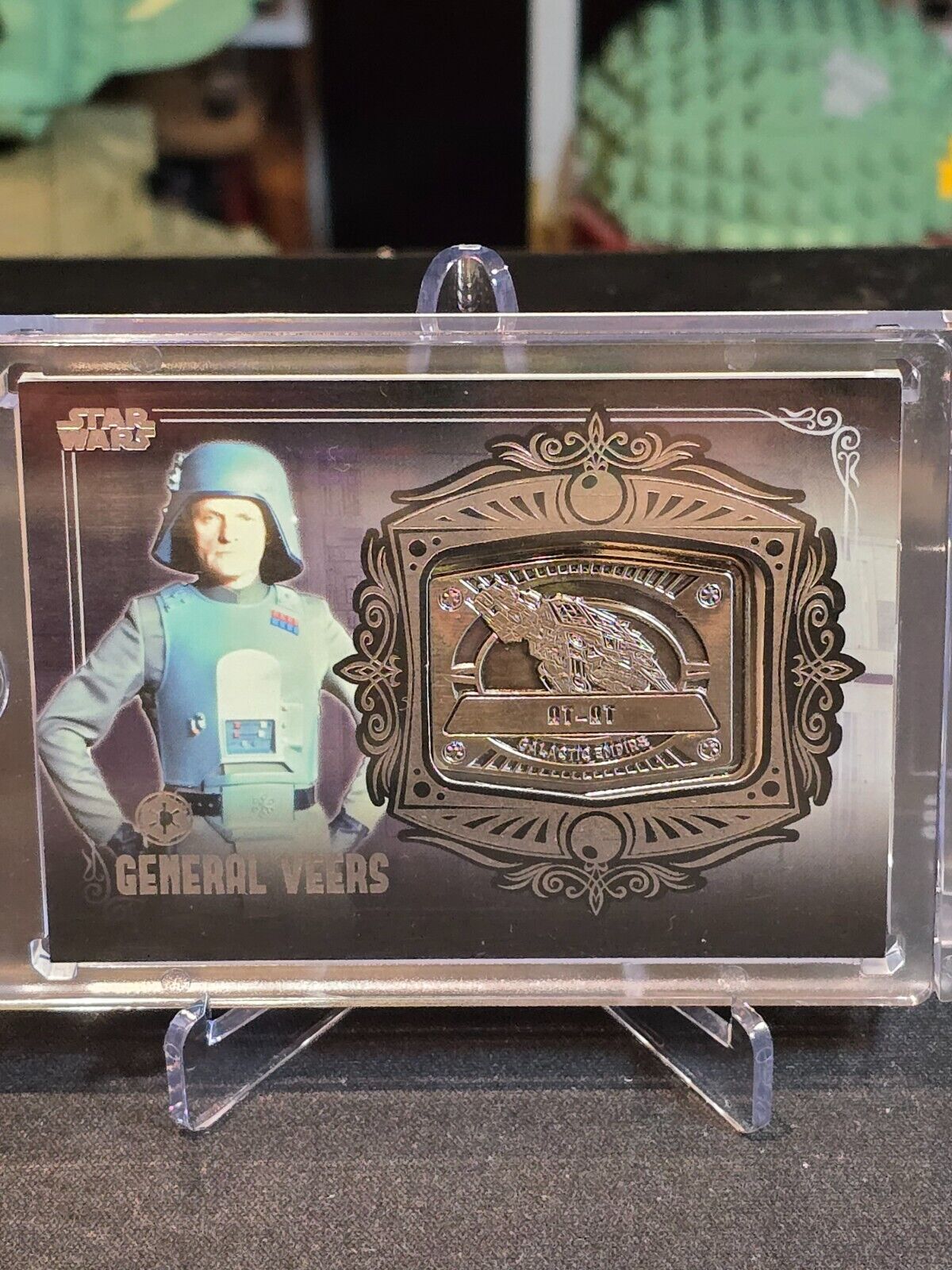 2013 Topps Star Wars Galactic Files 2 General Veers Medallion AT-AT MD-12