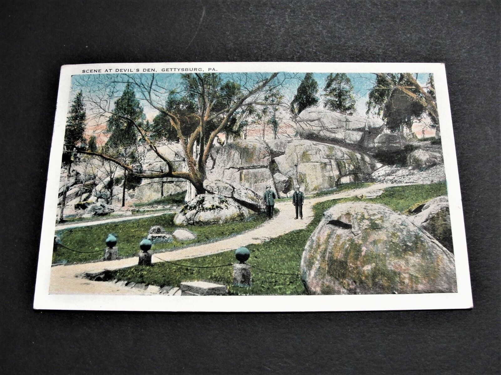 Scene at Devil’s Den, Gettysburg, Pa. Ben Franklin One cent-1930 Postcard. RARE.
