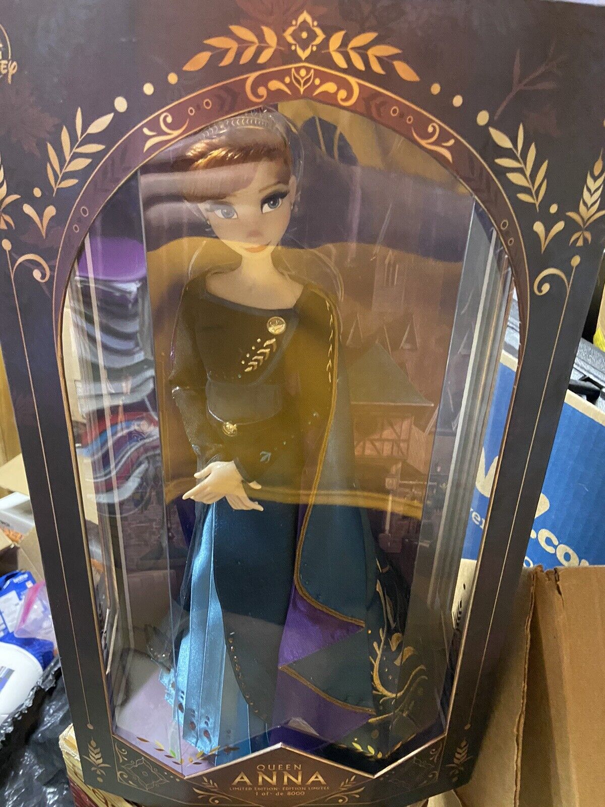 NIB Disney Store Frozen II Queen Anna 17\