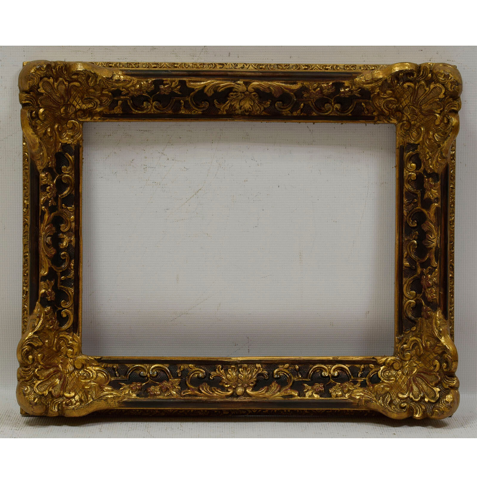 Ca1900-1920 Old wooden frame decorative original condition Internal: 15.9x12 in