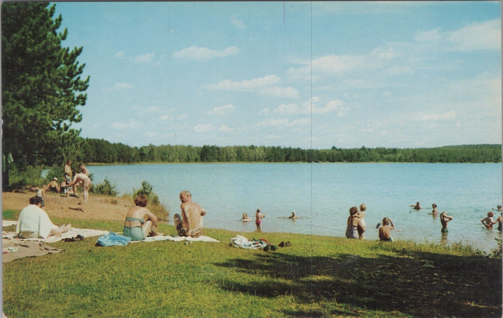 Beach Crystal Lake Sayner, WI ~ Woodruff Minocqua Wisconsin 1960s UNP PC 7064.4