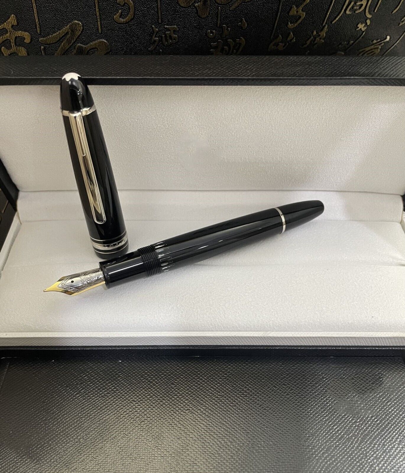 Luxury Resin 146 Series Bright Black-Silver Clip Medium nib Fountain Pen No Box