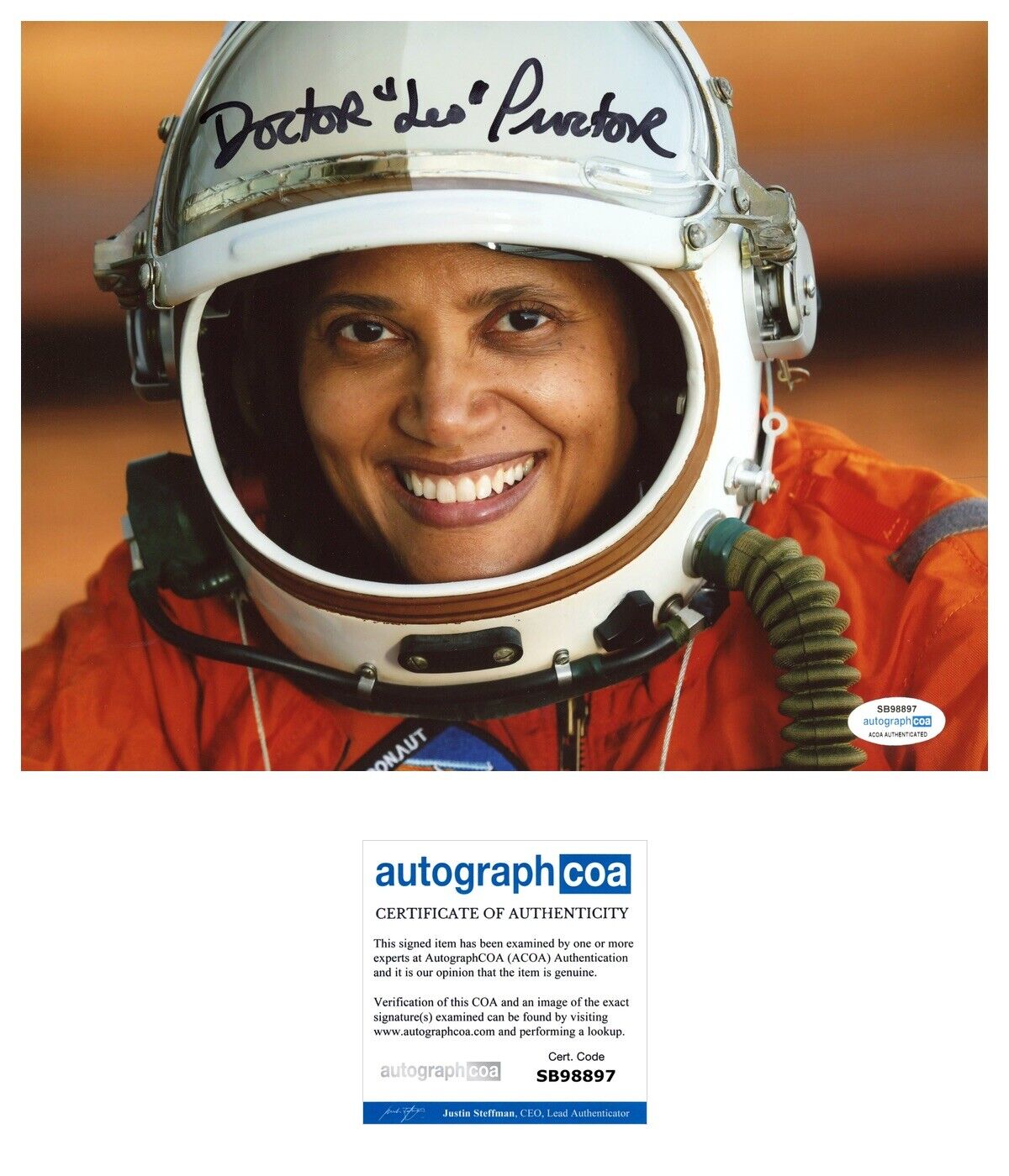 Sian Proctor Astronaut Signed Autographed 8x10 Photo ACOA Rare SpaceX Mission