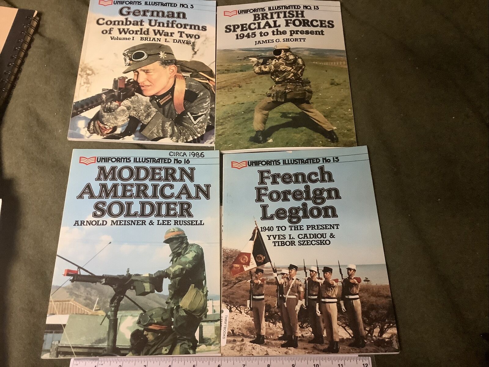 US Army / French Foreign Legion/ British Book Set ( Uniforms etc) Set 