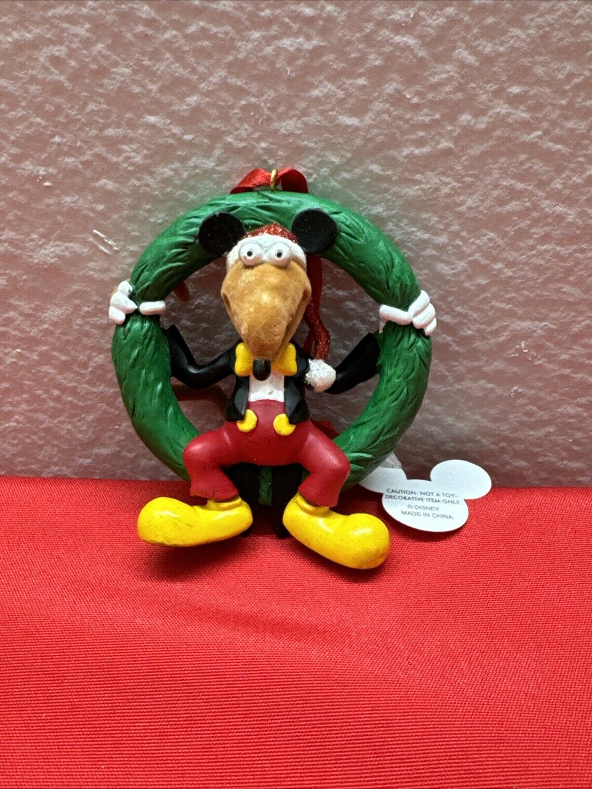 Rizzo The Rat Muppets Christmas Wreath Ceramic Ornament WDW NWT 