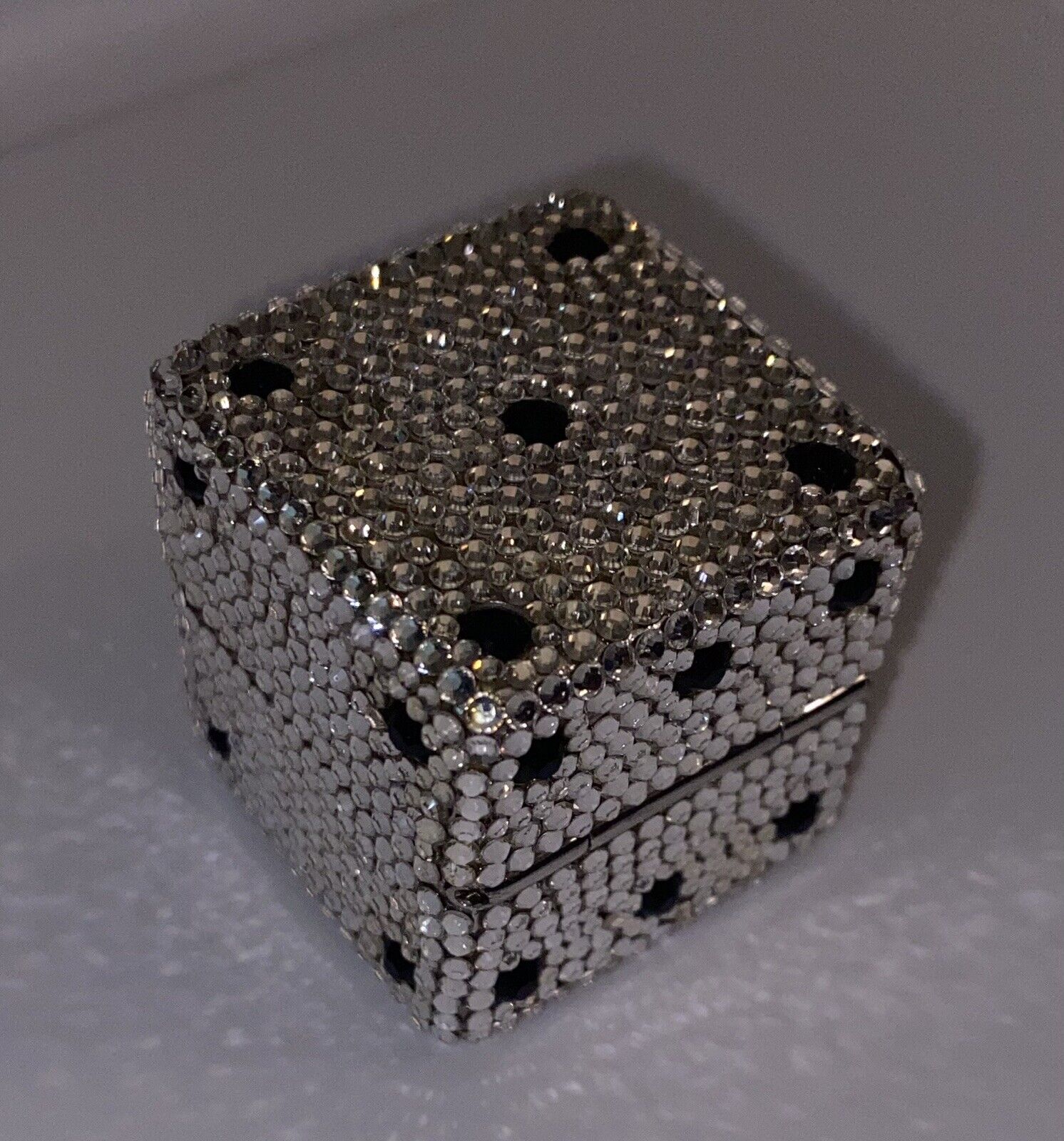 Judith Leiber 1 Single Dice Full Crystals Silver Tone Small Pill Box Trinket NEW