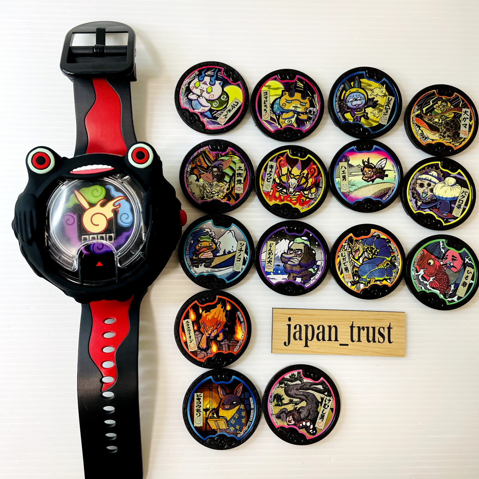 Yokai Watch DX Black Yokai Watch & Kuroi Yo-kai Medal from Japan Bandai