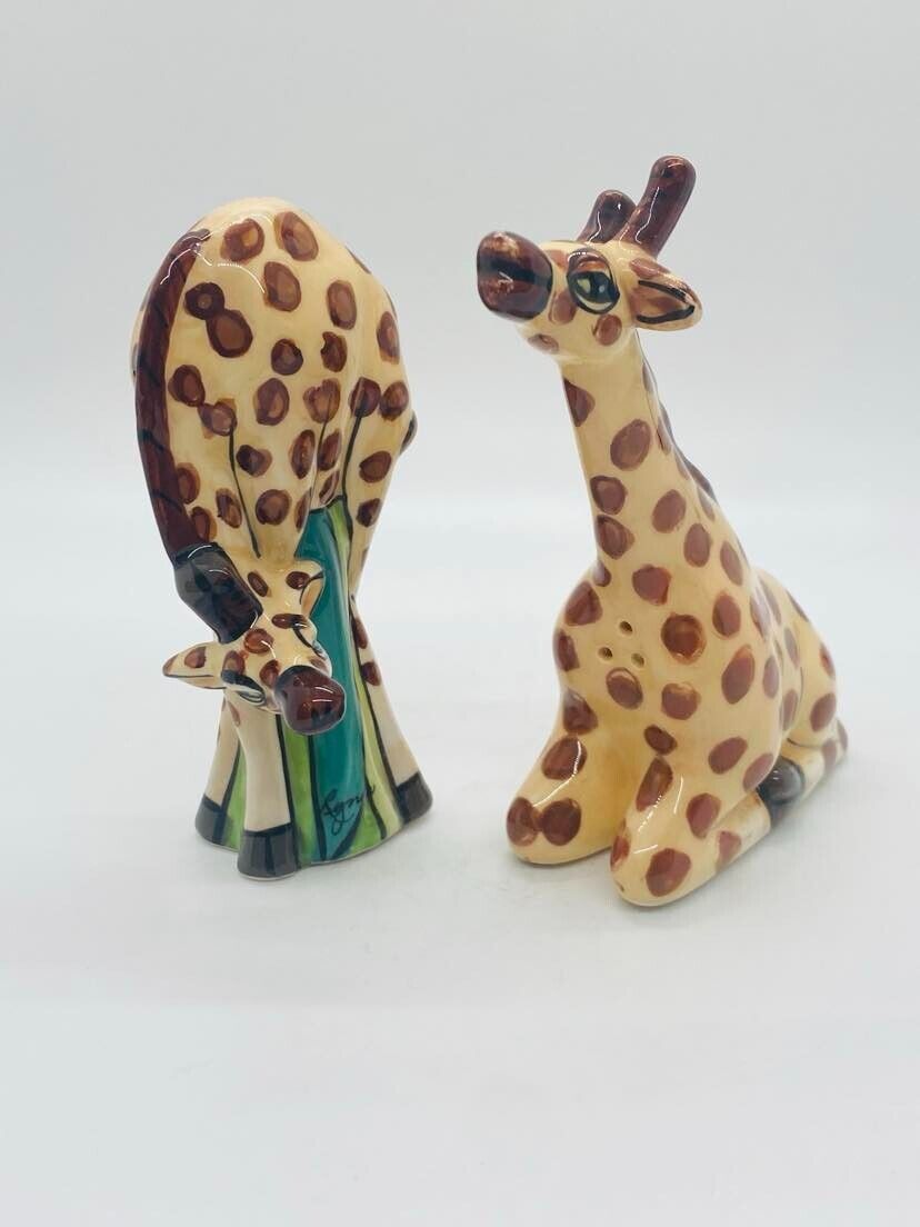 Blue Sky Clay Works Giraffe Salt & Pepper Shakers- Lynda Corneille – Signed 0224