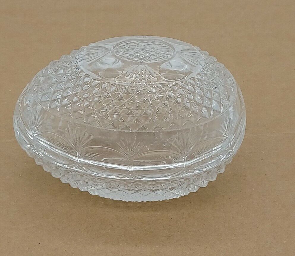 Vintage Avon 1977 Mothers Day Crystal Glass Egg Fostoria Soap Dish 2 piece