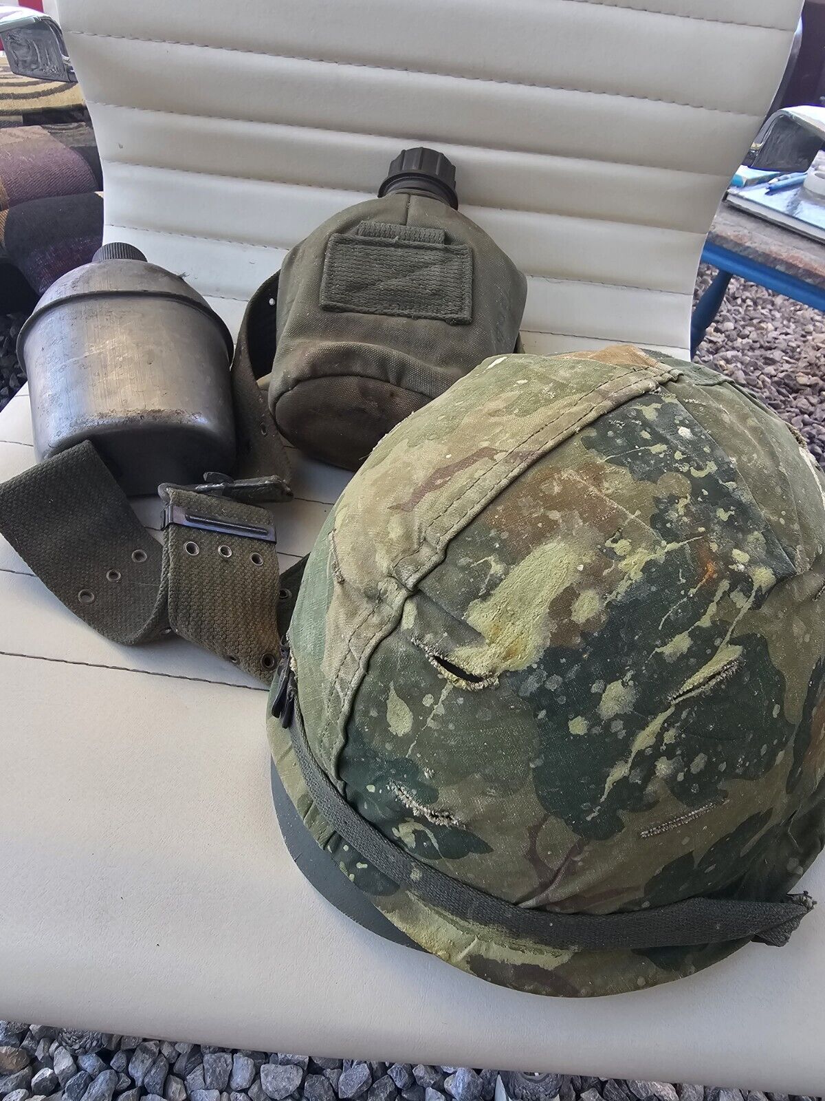 Vintage Vietnam War US M1 Infantry Helmet USMC ARMY Bottles And Belt Military 