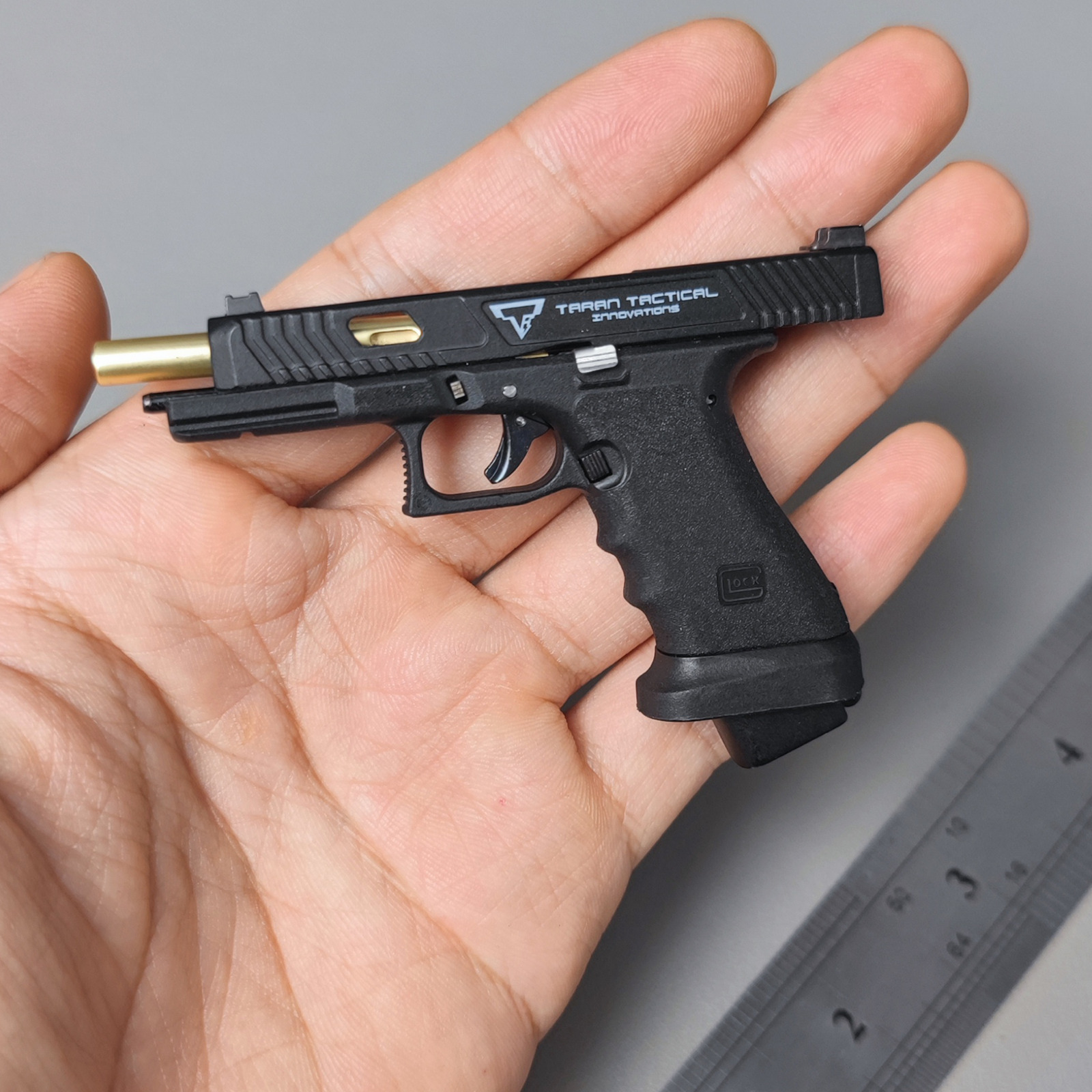 Gun Keychain,Mini Metal Keychain 1:3 Scale G34 TTI Combat Master For Man Him Son