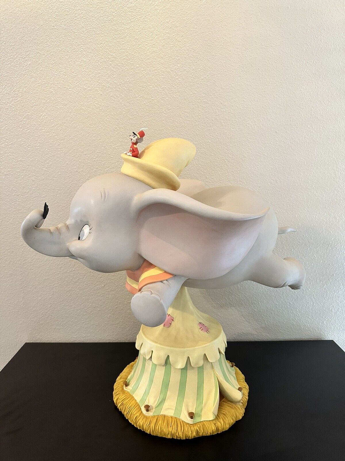 DISNEY AUCTIONS FLYING CIRCUS DUMBO & TIMOTHY BIG FIG SCULPTURE RARE LE 250