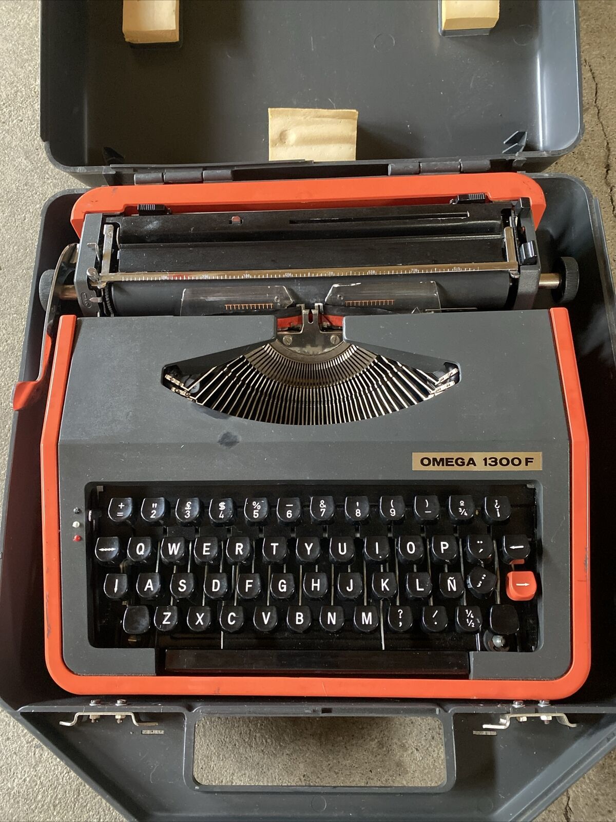 RARE Vintage Orange Mid Century Retro Omega 1300  F Portable 1960’s Typewriter