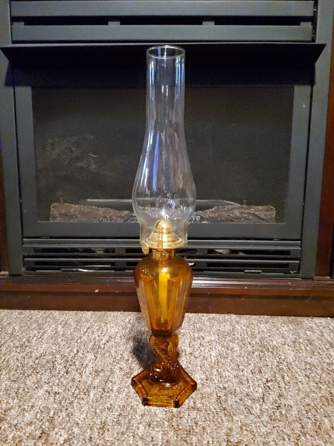 STUNNING Working Antique Dark Amber Glass Sea Serpent Pedastal Oil Lamp VGC
