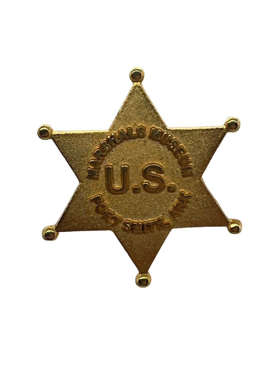 Fort Smith Arkansas U.S Marshals Museum Lapel Hat Tie Pin US Houston Badge Co