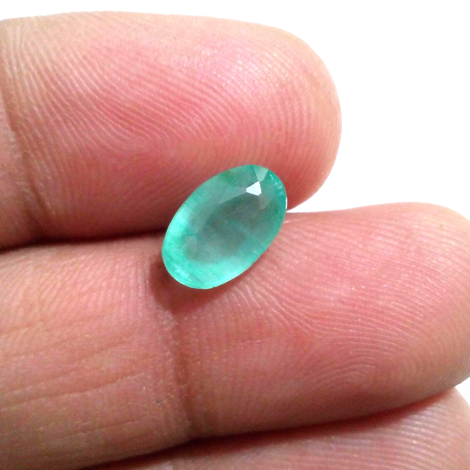 Attractive Colombian Emerald Faceted Oval Shape 2.70 Crt Emerald Loose Gemstone