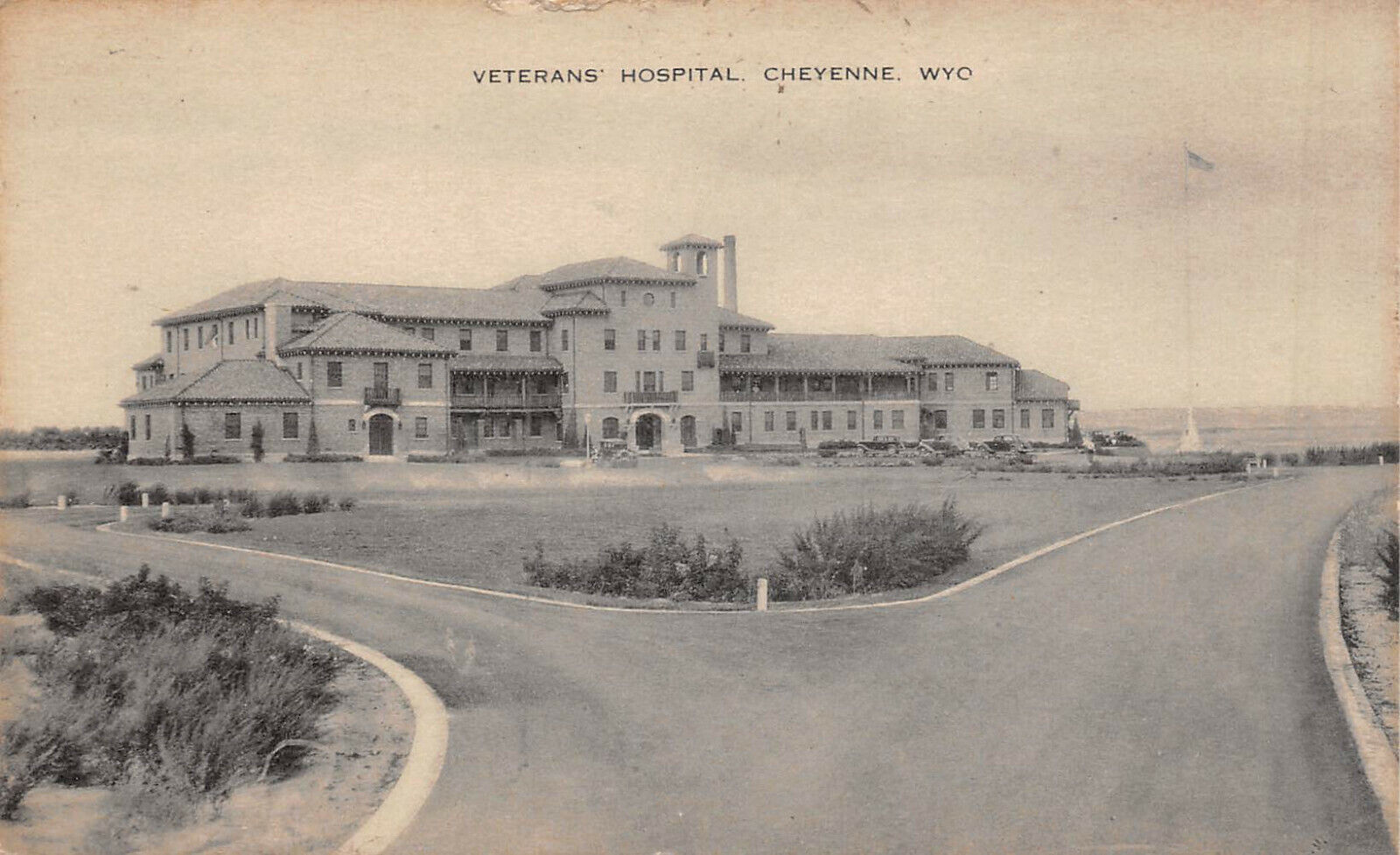 POSTCARD Veterans' Hospital Cheyenne, Wyoming c1920 Unposted Artvue PC