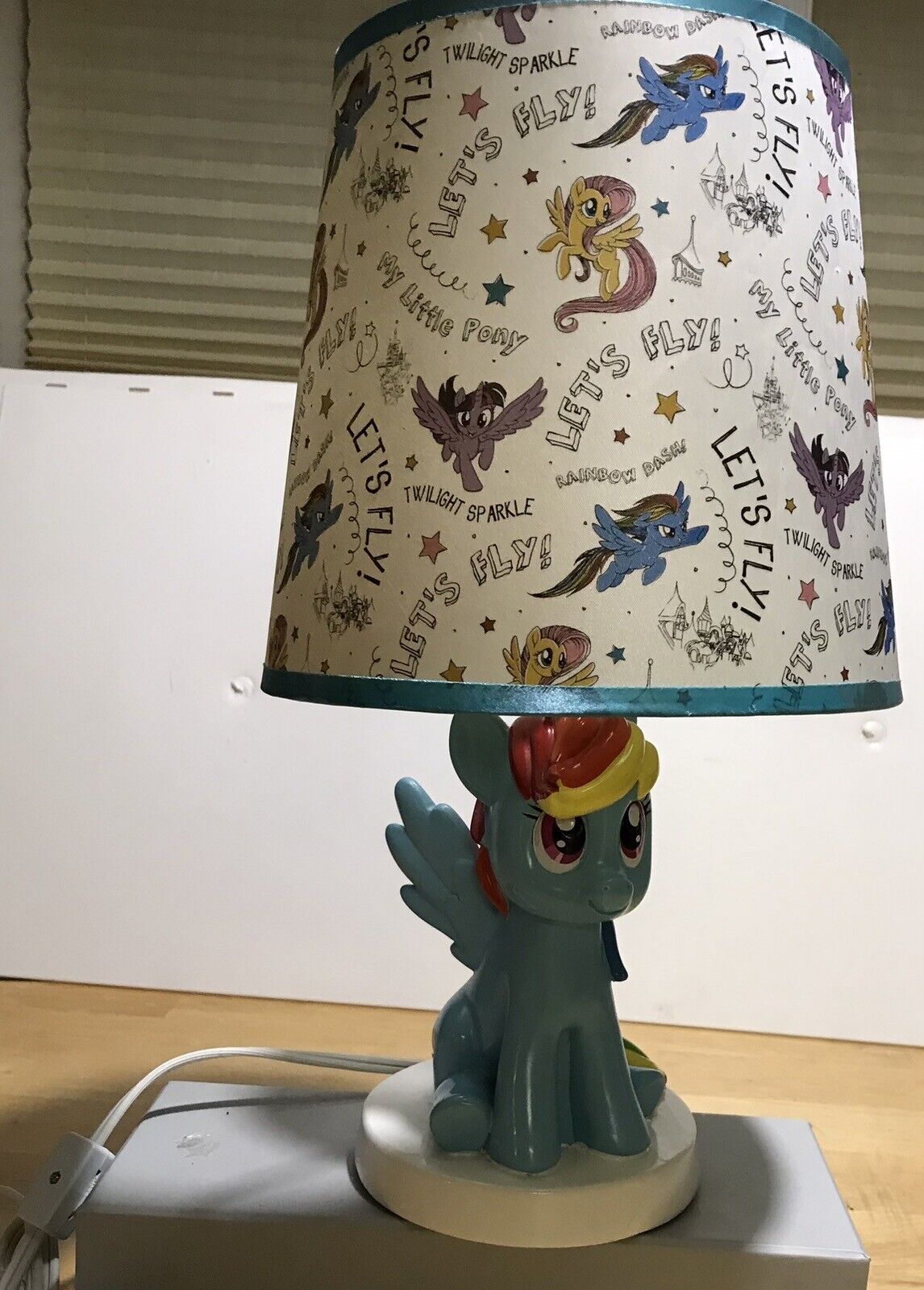My Little Pony Lamp Rainbow Dash Light 2017 Hasbro Rare *Flaw Read