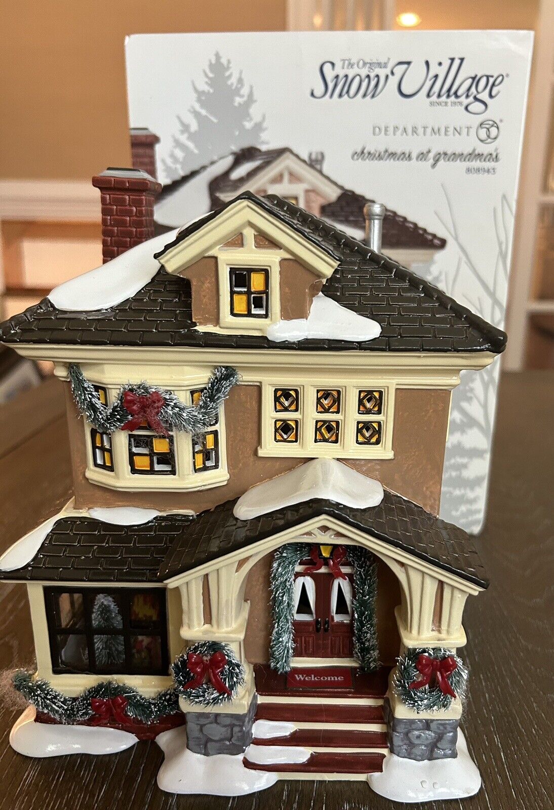 Department 56 Snow Village Christmas At Grandma's - With Box Bx1049 8811264