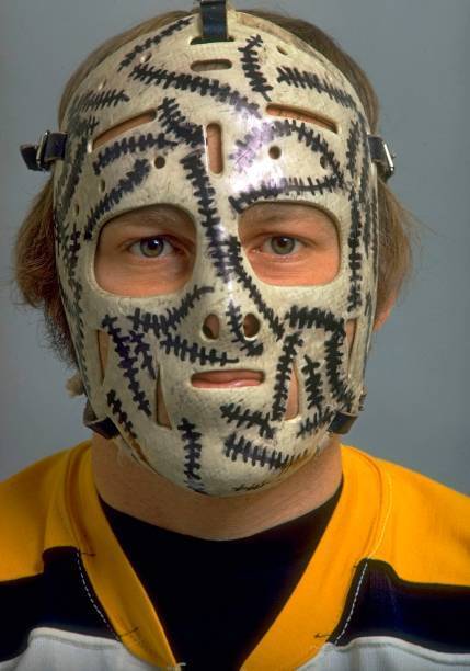 Boston Bruins goalie Gerry Cheevers posing in mask with scars draw - Old Photo
