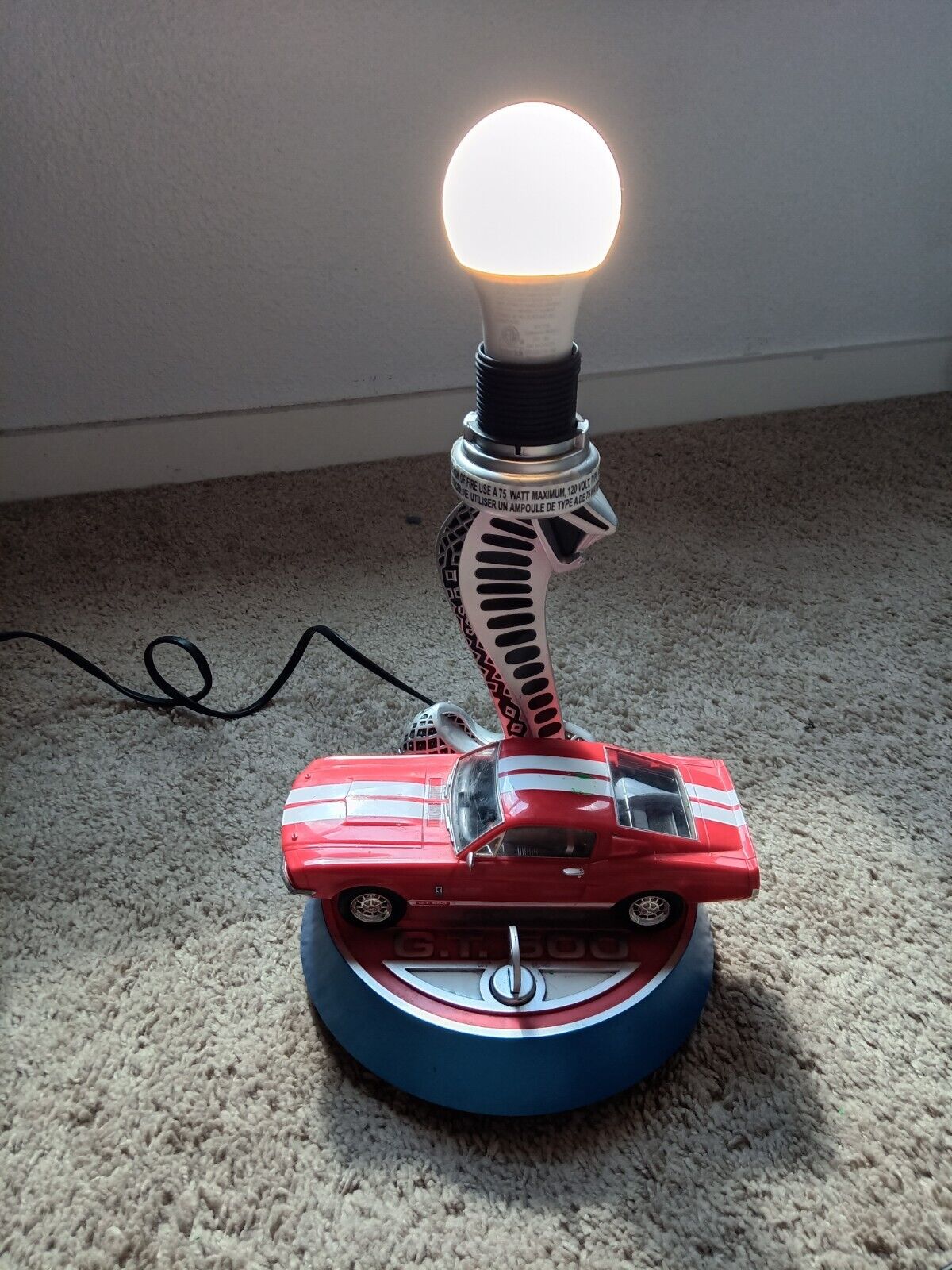 RARE DESIGN VINTAGE Ford Mustang Cobra Shelby GT500 Table Lamp Engine Roars