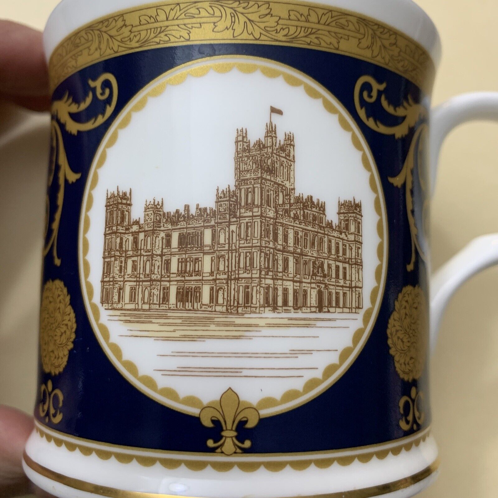 Downton Abbey Fine Bone China Mug Highclere Castle