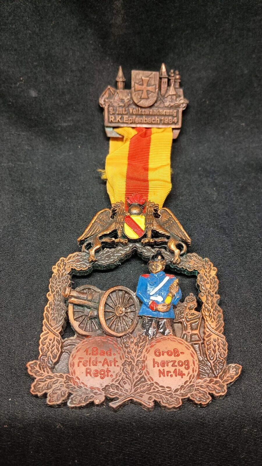 Vintage German 9 Int. Volkswanderung R.K. Epfenbach 1984 Medal Soldier & Cannon