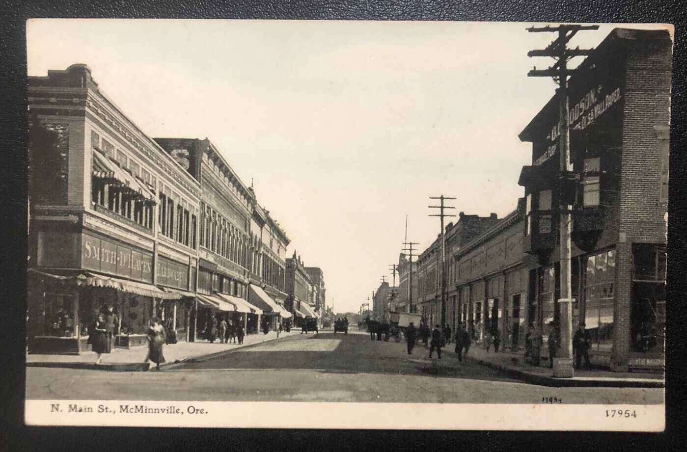 Main Street McMinnville Town View Oregon OR Vintage Postcard HH53