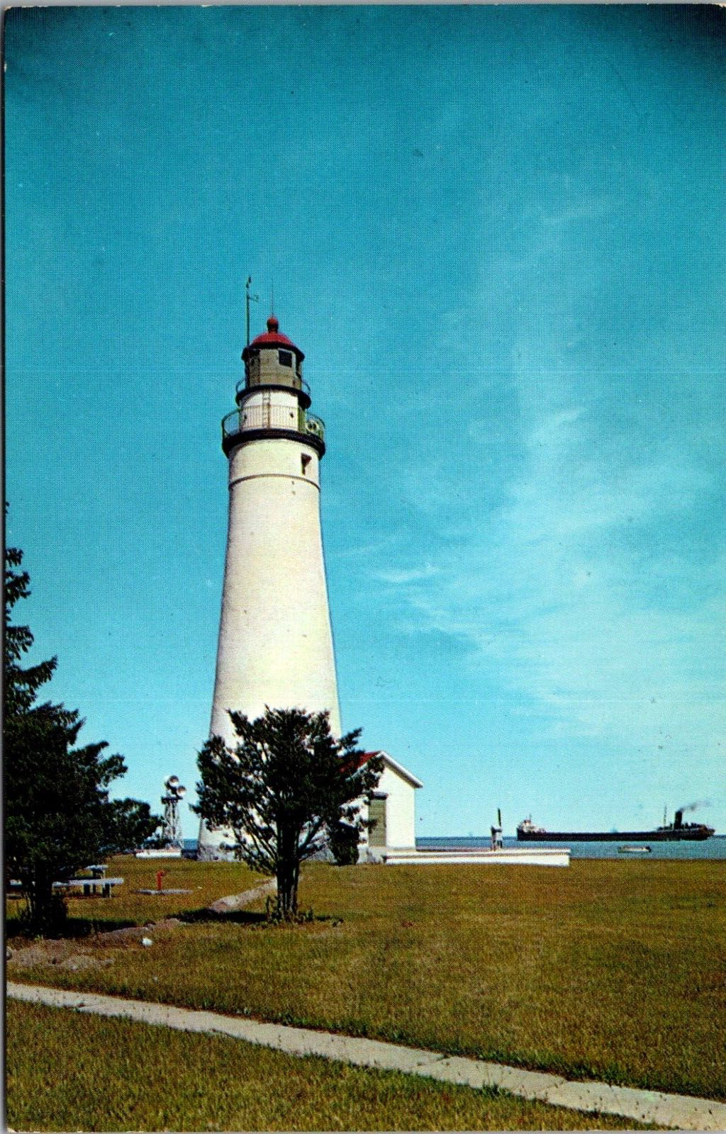 Postcard Port Huron Michigan Thumb Scenery Lighthouse U S Coast Guard Vintage