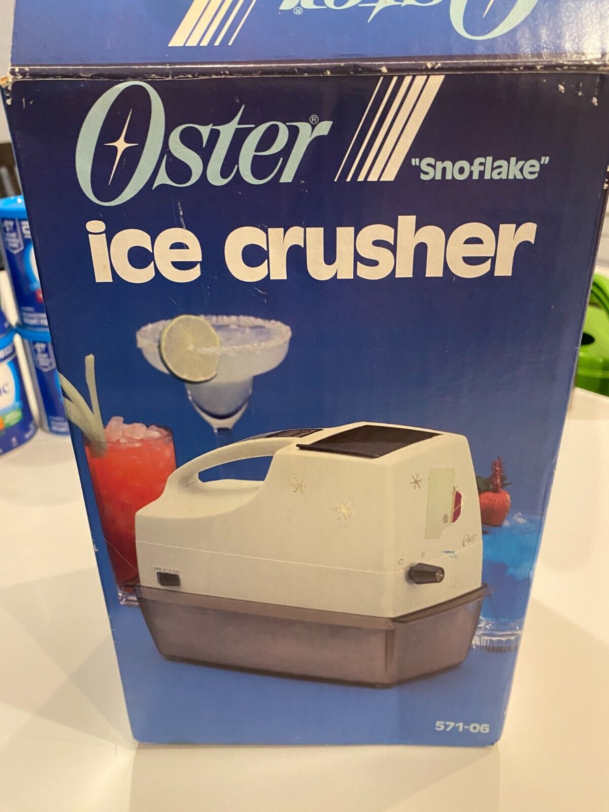 VINTAGE 1985 OSTER Snoflake Portable Electric Ice CUBE CRUSHER 571-06 USED ONCE