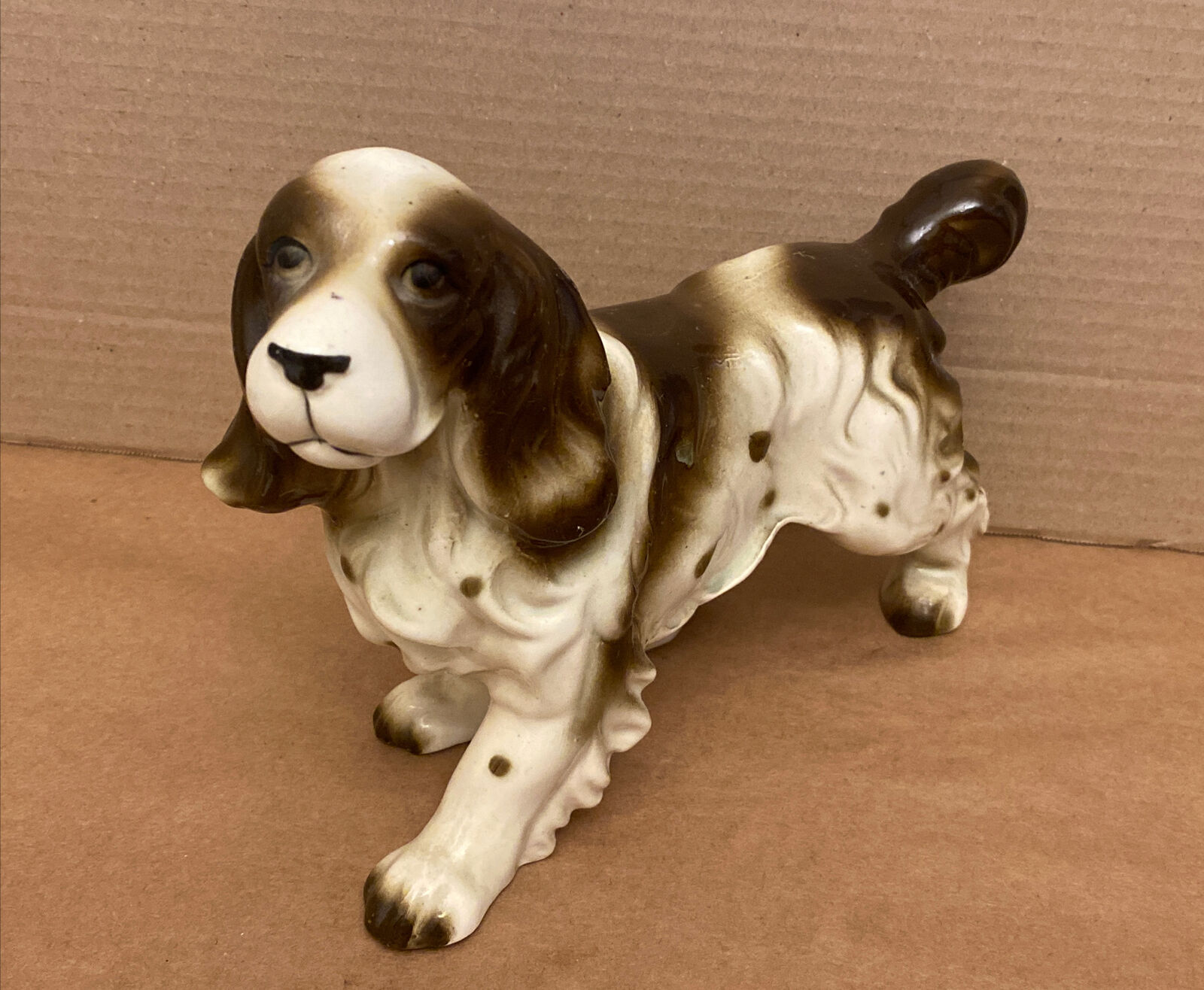Vtg FAIRYLAND JAPAN Spotted English Spaniel Porcelain Ceramic Dog Figurine, 10”L