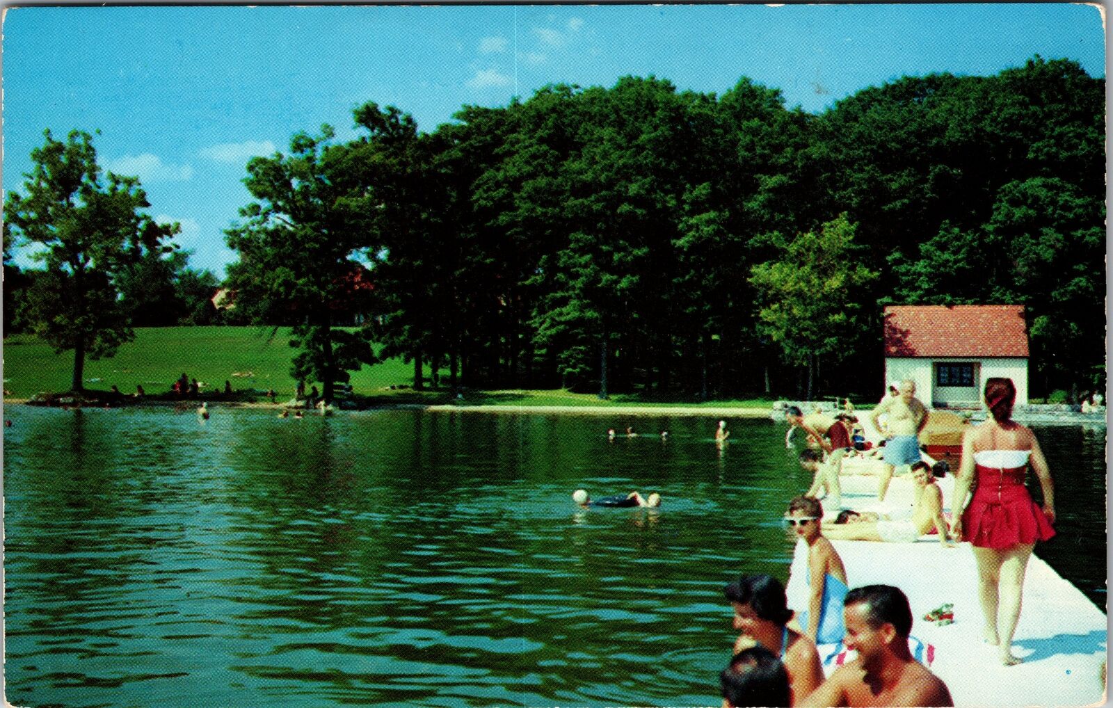 Angola IN-Indiana, Waterfront Potawatomi Inn, Vintage Postcard