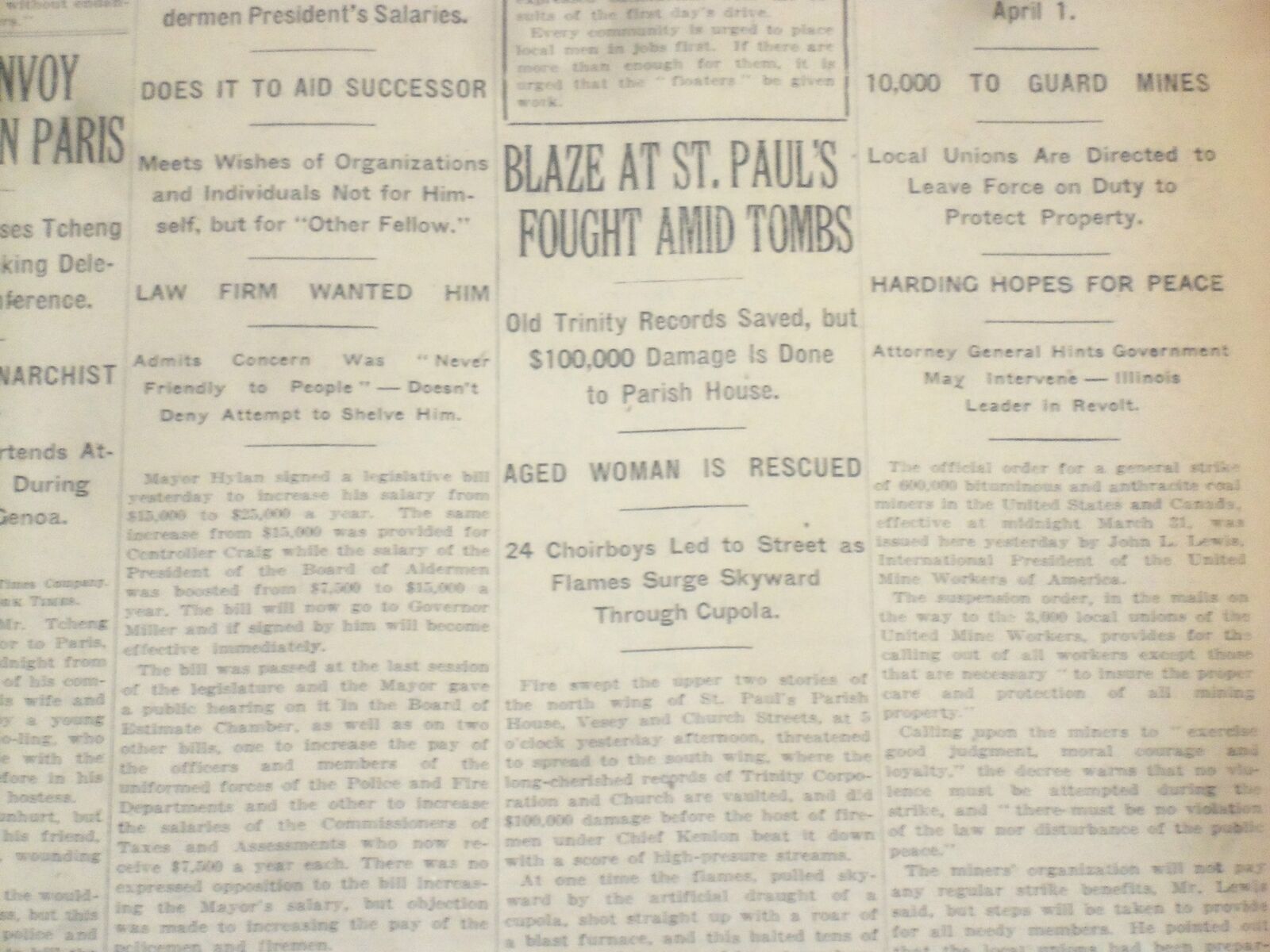 1922 MARCH 22 NEW YORK TIMES - BLAZE AT ST. PAUL'S FOUGHT AMID TOMBS - NT 8328
